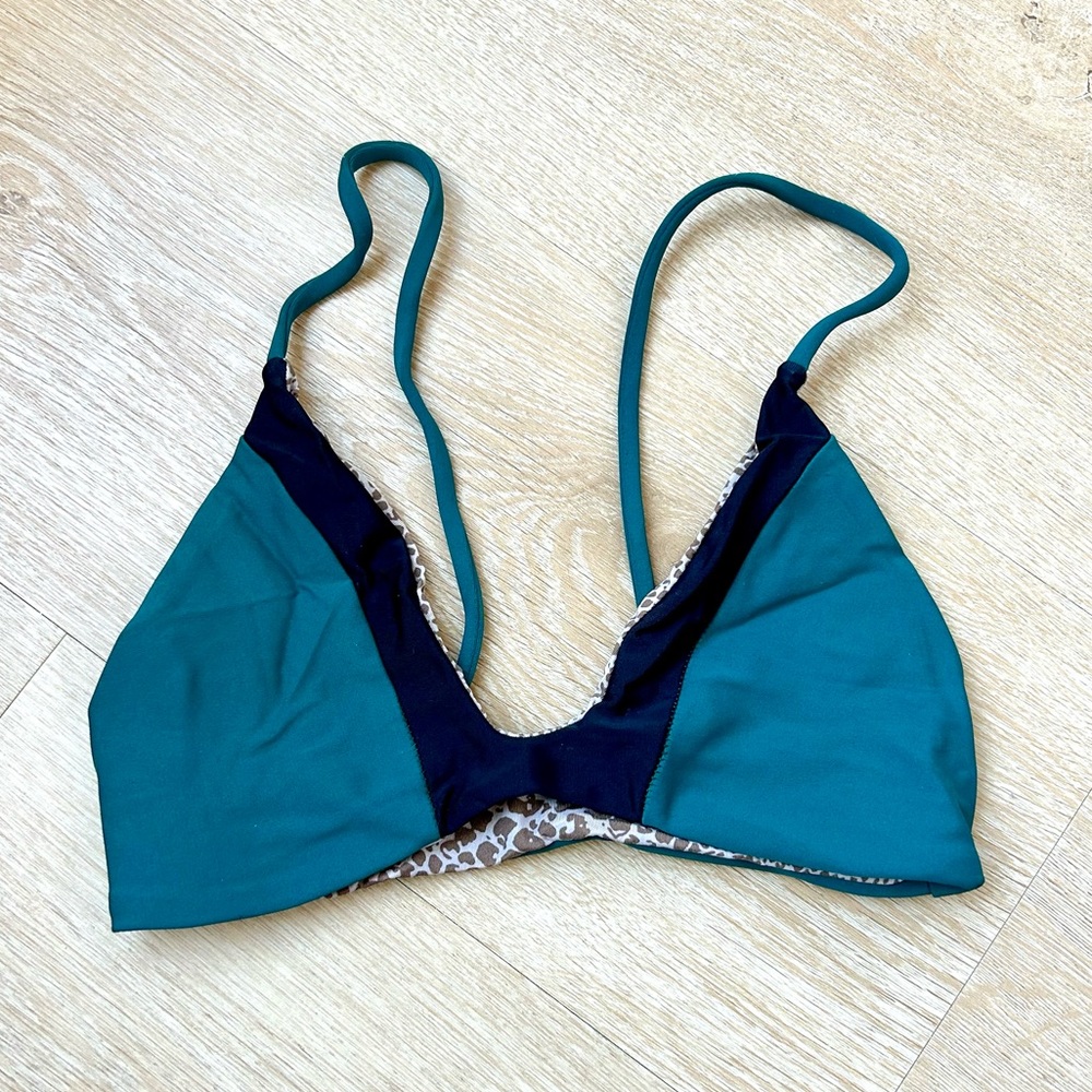 Acacia Pupukea Bikini Top Size Small